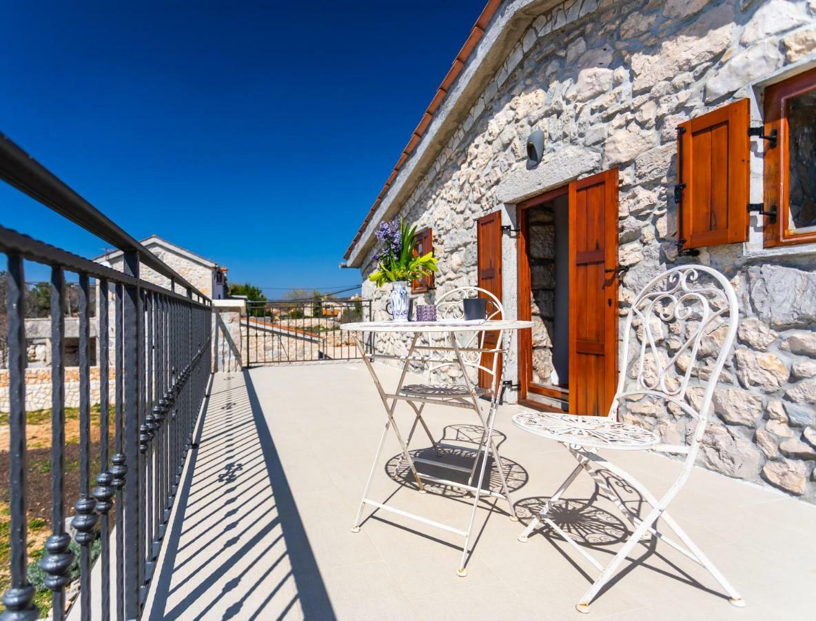 Villa Korina Pinezići Eksteriør bilde