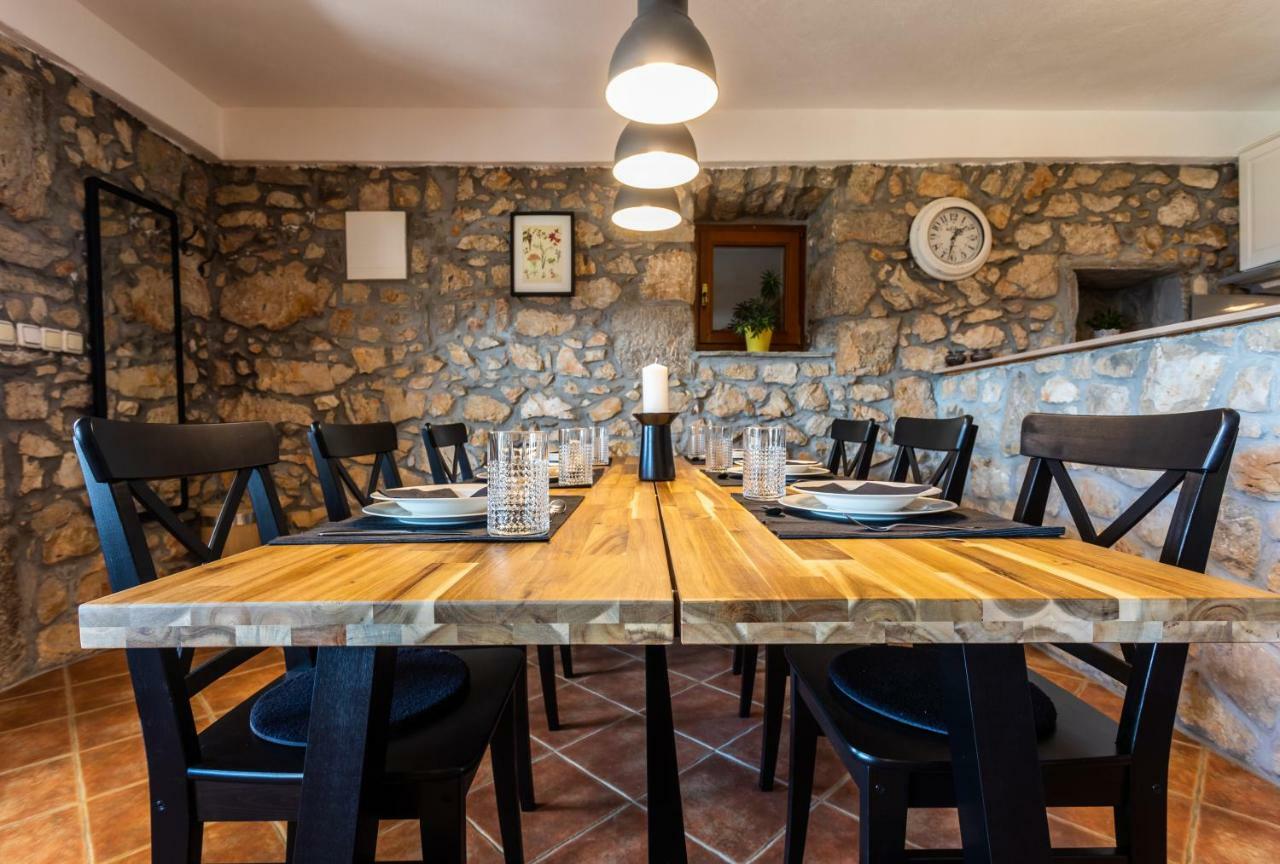 Villa Korina Pinezići Eksteriør bilde