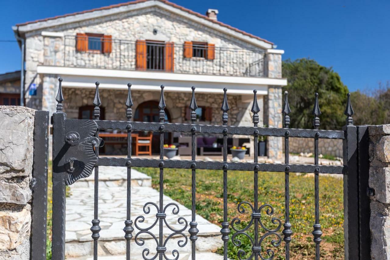 Villa Korina Pinezići Eksteriør bilde